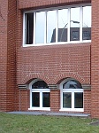 Botanisches Museum: Rundbogenfenster